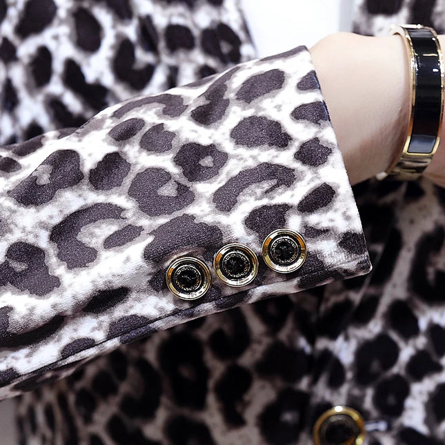 Men's Leopard Print Blazer - Luxurious British Style for Weddings