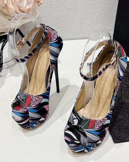 Hand-Painted Leathe Shoes - VOLDRI