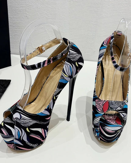 Hand-Painted Leathe Shoes - VOLDRI