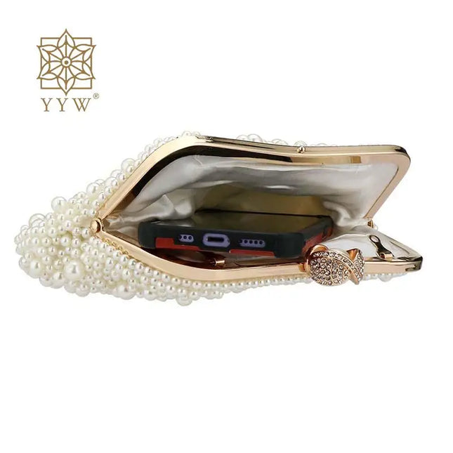 Elegant Pearl Clutch - VOLDRI