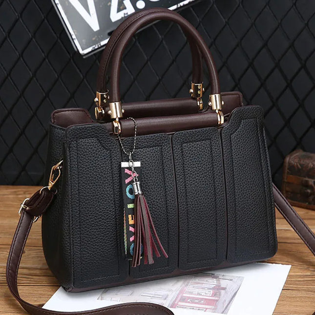 Single shoulder handbag