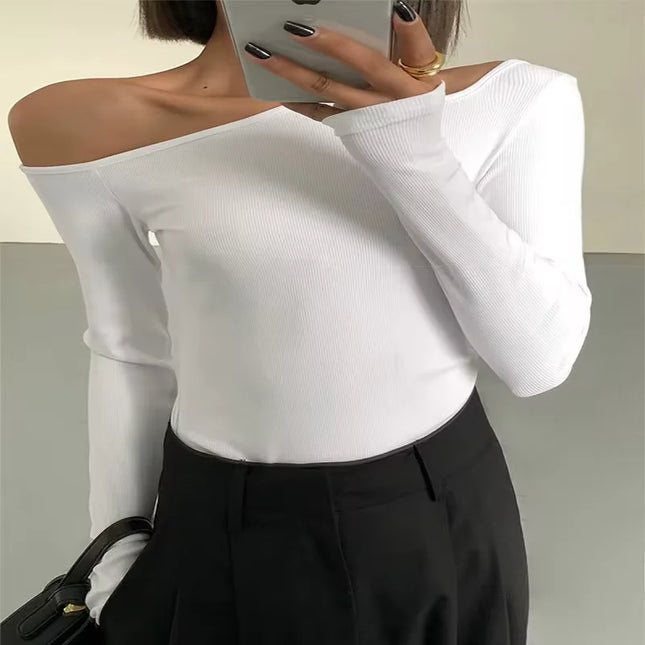 Off-shoulder T-shirts