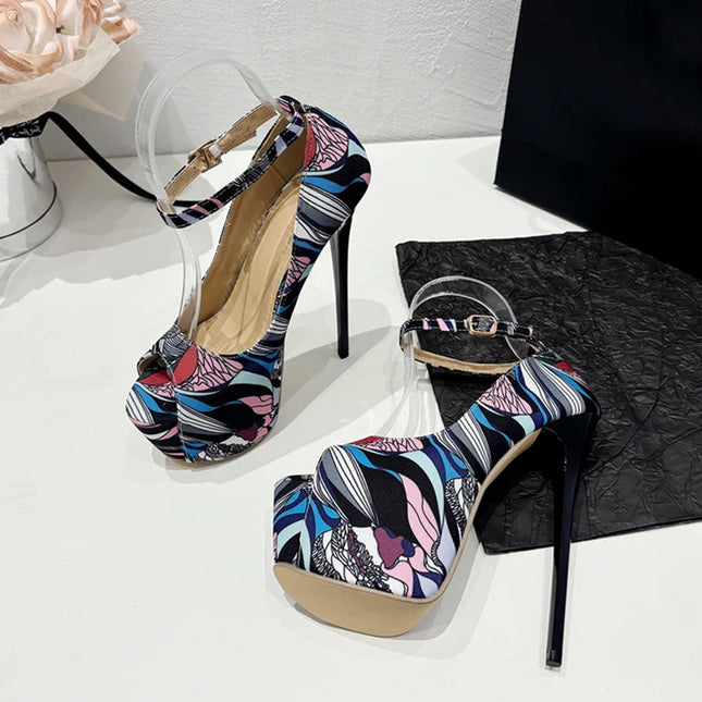 Hand-Painted Leathe Shoes - VOLDRI