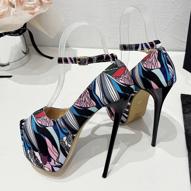 Hand-Painted Leathe Shoes - VOLDRI