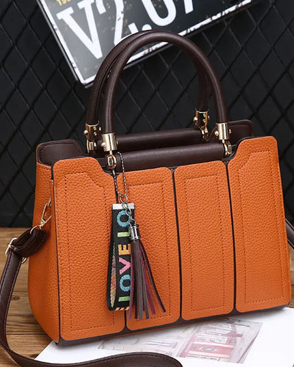 Single shoulder handbag