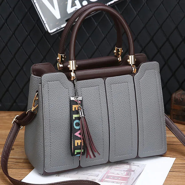 Single shoulder handbag